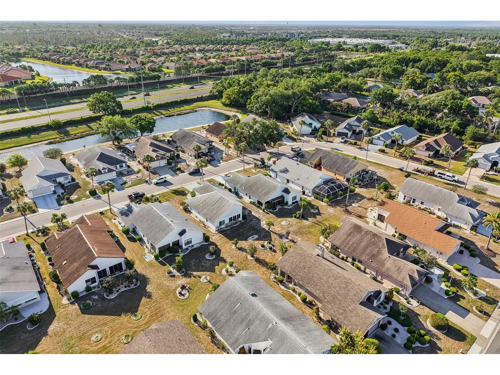214 Linger Lane Sun City Center FL 33573 TB8499627 image43
