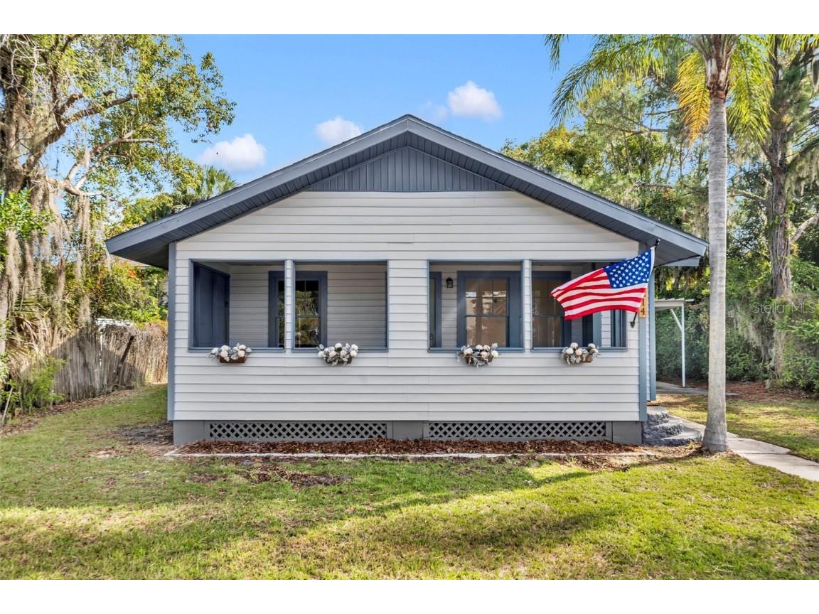 214 N New Hampshire Avenue Tavares FL 32778 O6356656 image1