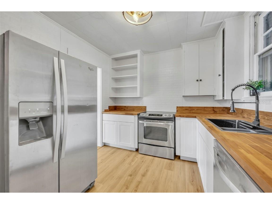 214 N New Hampshire Avenue Tavares FL 32778 O6356656 image11