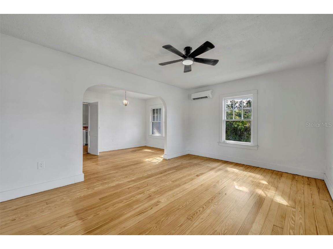 214 N New Hampshire Avenue Tavares FL 32778 O6356656 image8