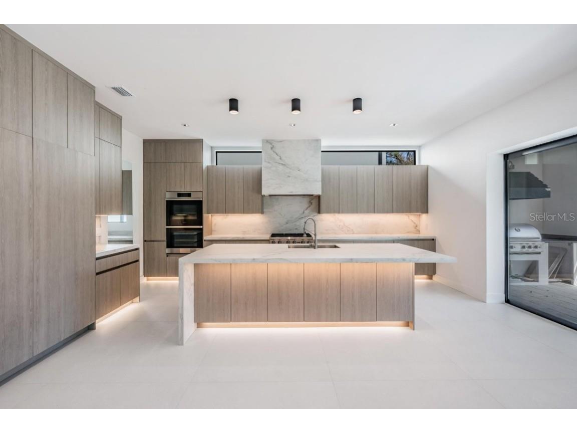 214 S Renellie Drive Tampa FL 33609 A4621830 image11