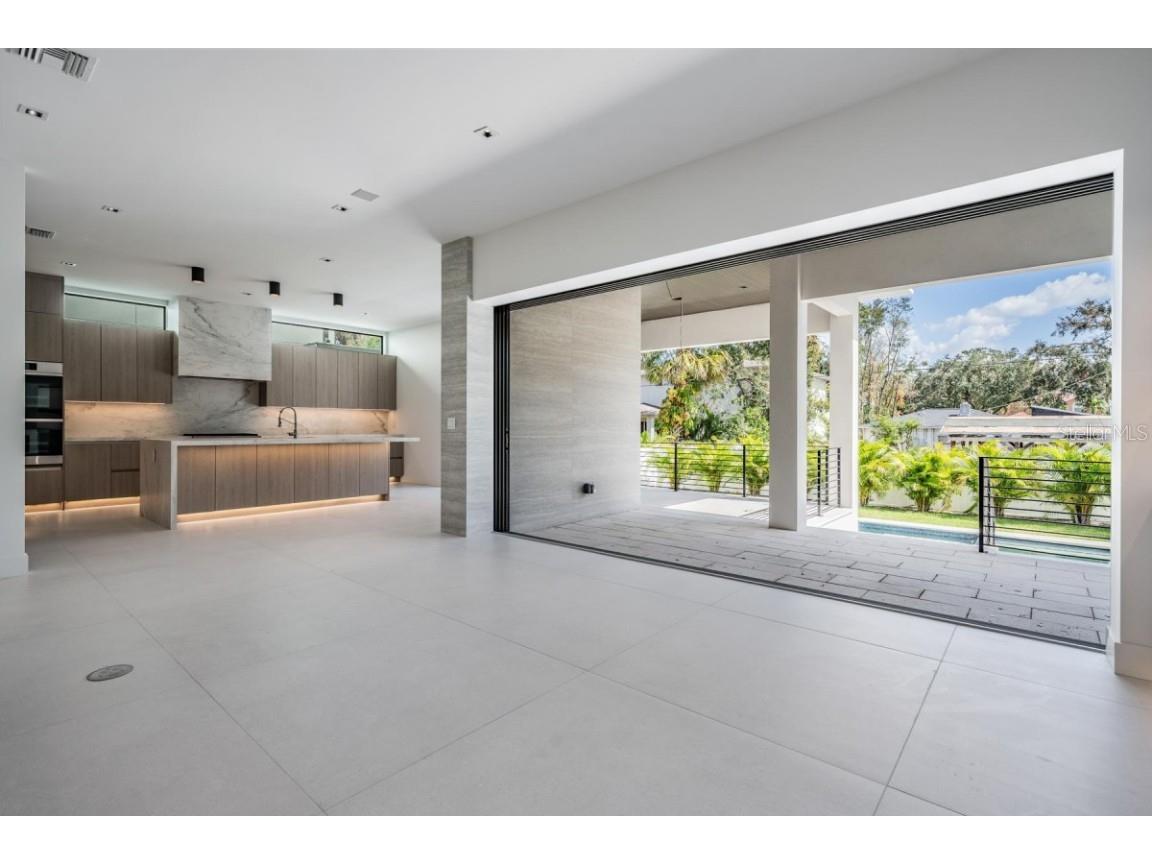 214 S Renellie Drive Tampa FL 33609 A4621830 image15