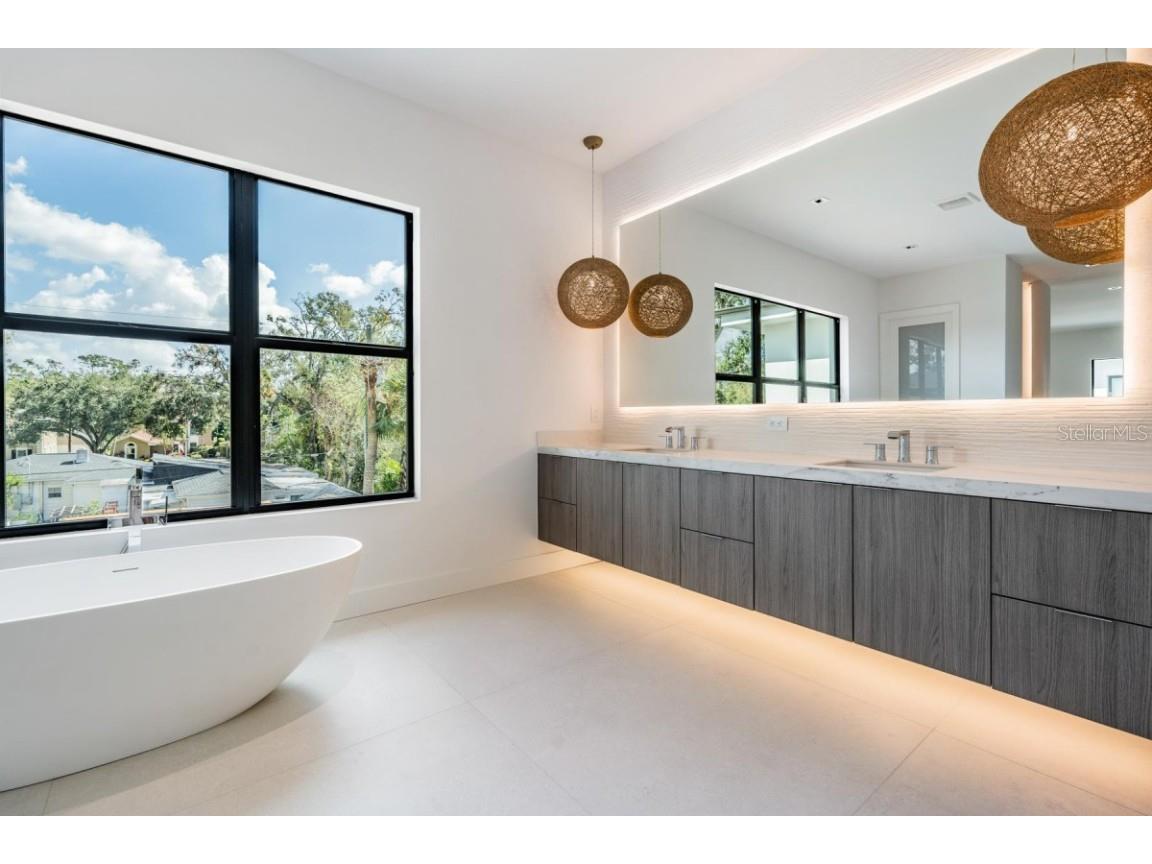 214 S Renellie Drive Tampa FL 33609 A4621830 image24