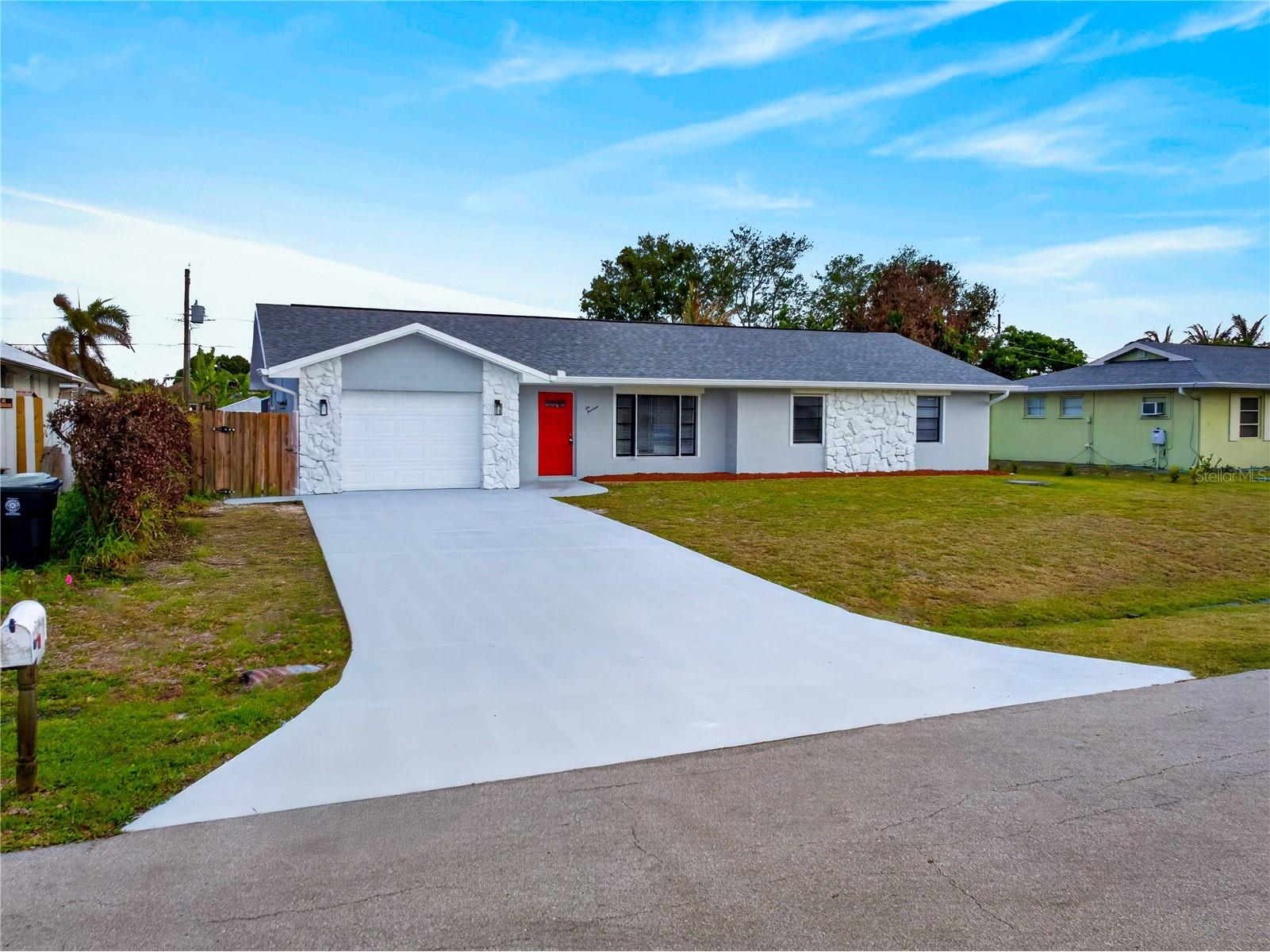 214 SE Duval Avenue Port Saint Lucie FL 34983 TB8503194 image1