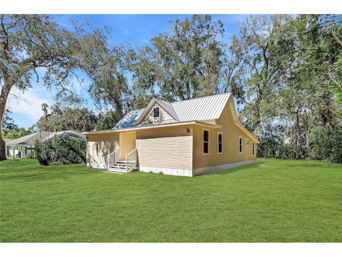 214 W Dade Ave Bushnell FL 33513 G5065665 image1