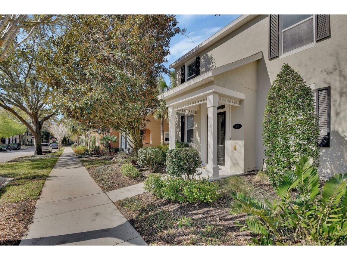 214 Woodhouse Lane Deland FL 32724 V4943414 image2