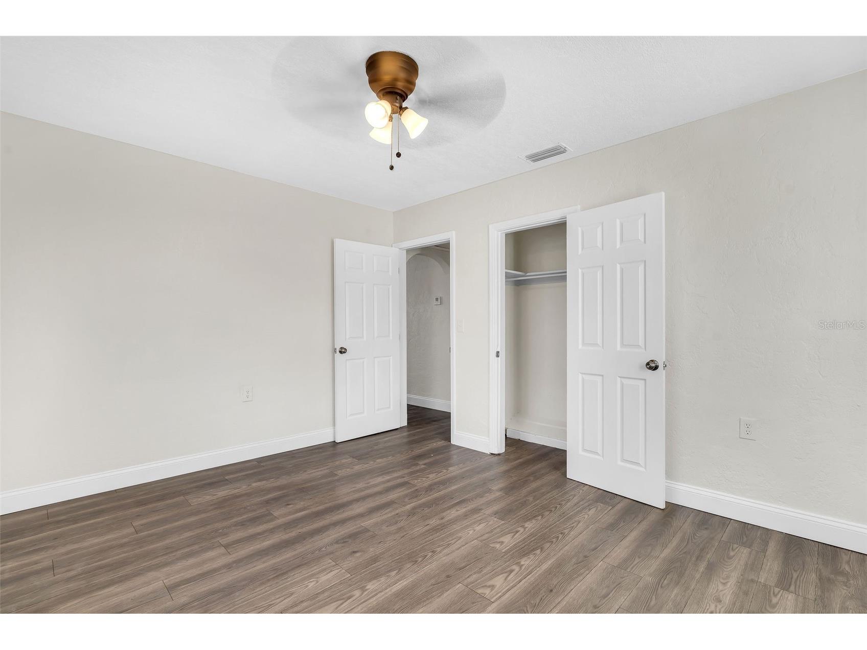 2140 22nd Avenue N Saint Petersburg FL 33713 TB8464769 image15