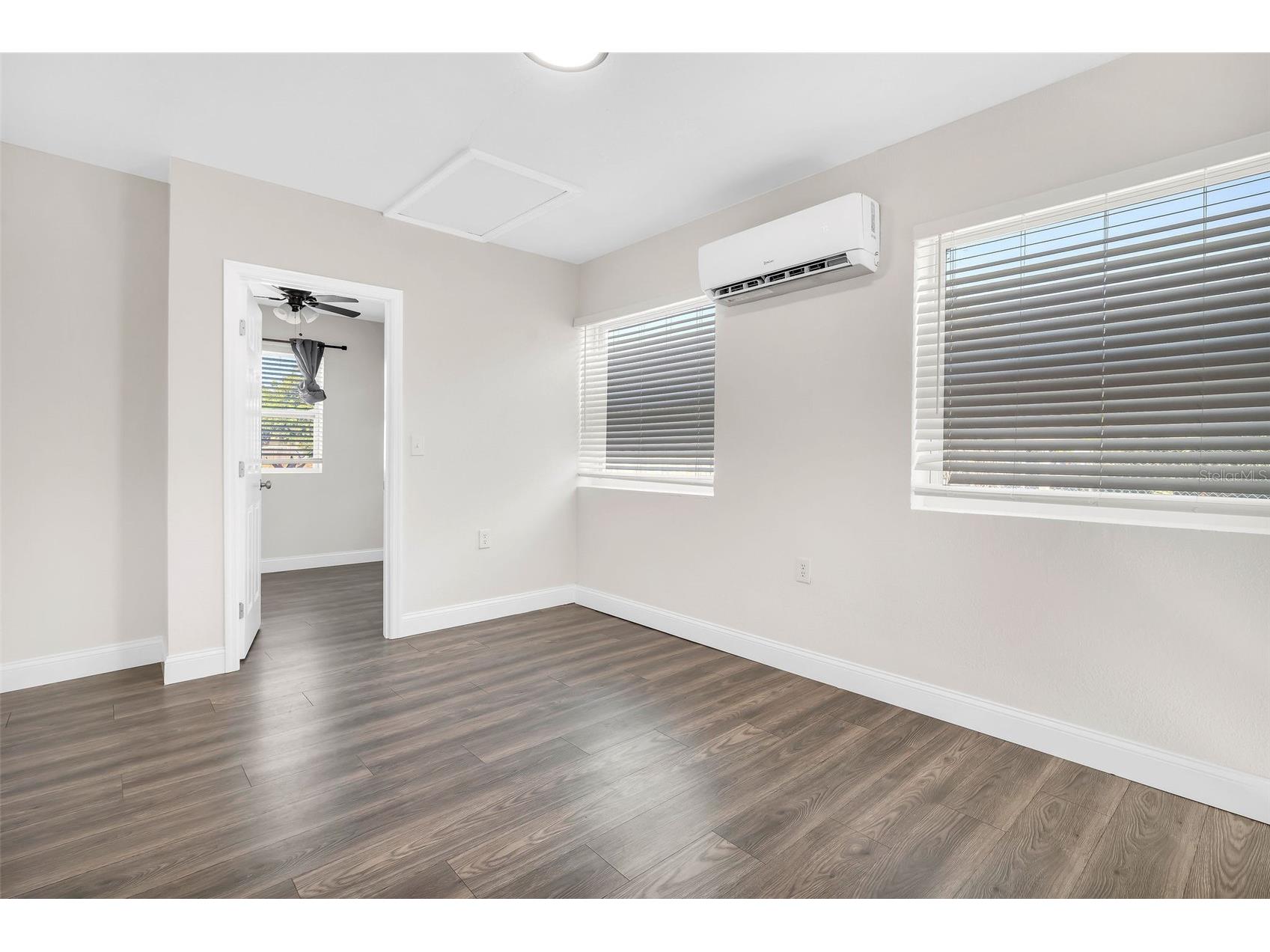 2140 22nd Avenue N Saint Petersburg FL 33713 TB8464769 image21