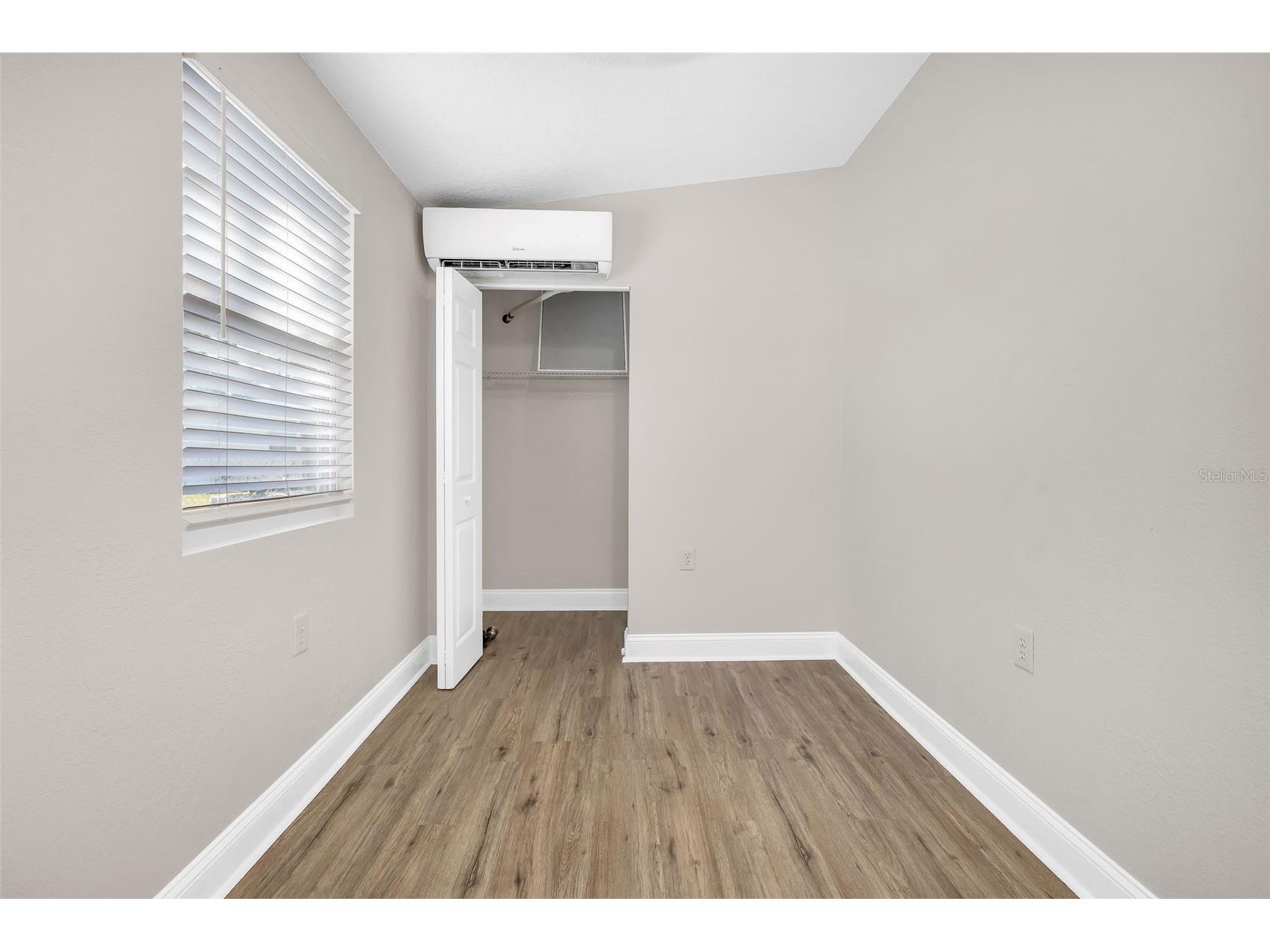 2140 22nd Avenue N Saint Petersburg FL 33713 TB8464769 image29