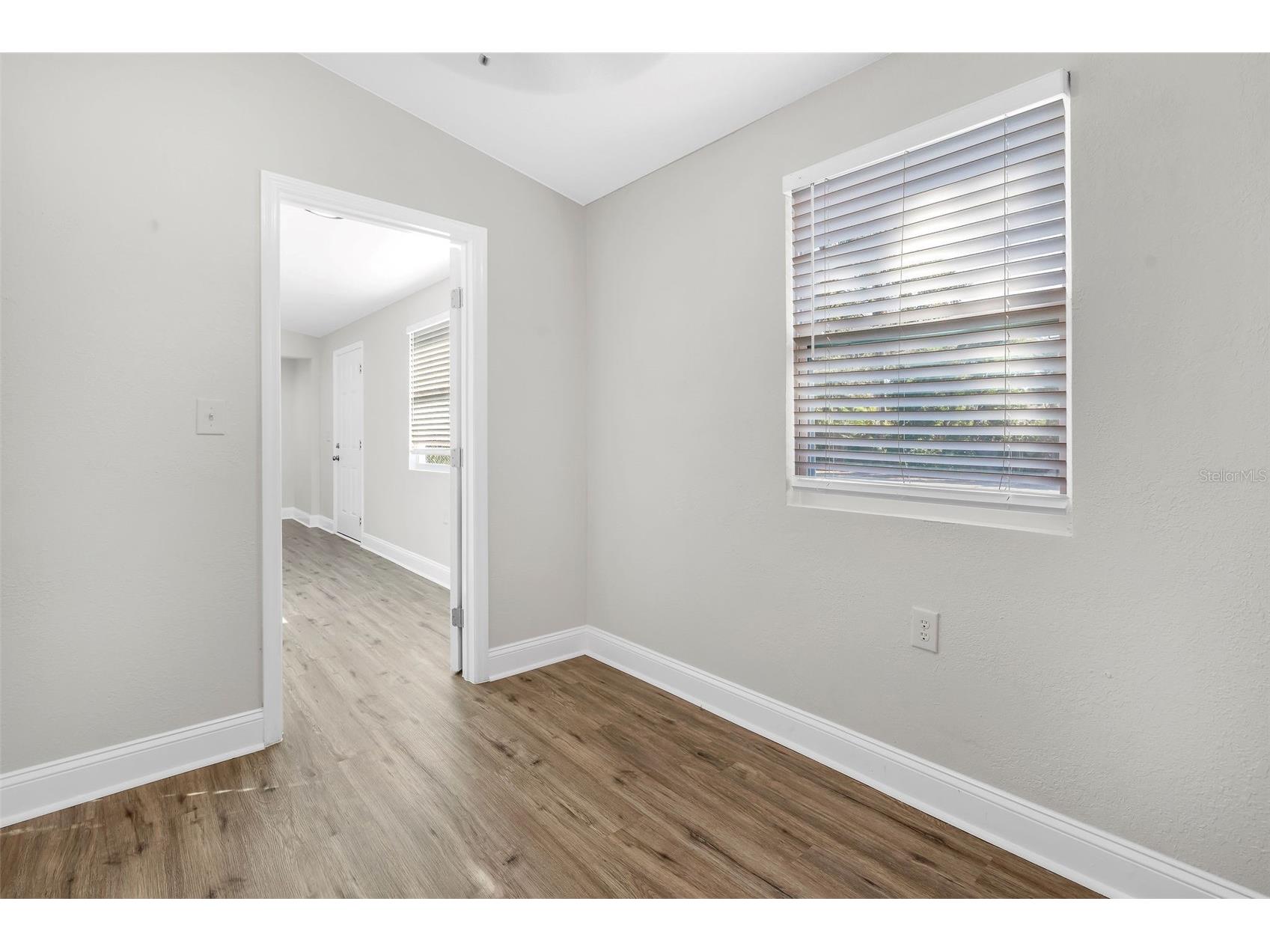 2140 22nd Avenue N Saint Petersburg FL 33713 TB8464769 image30