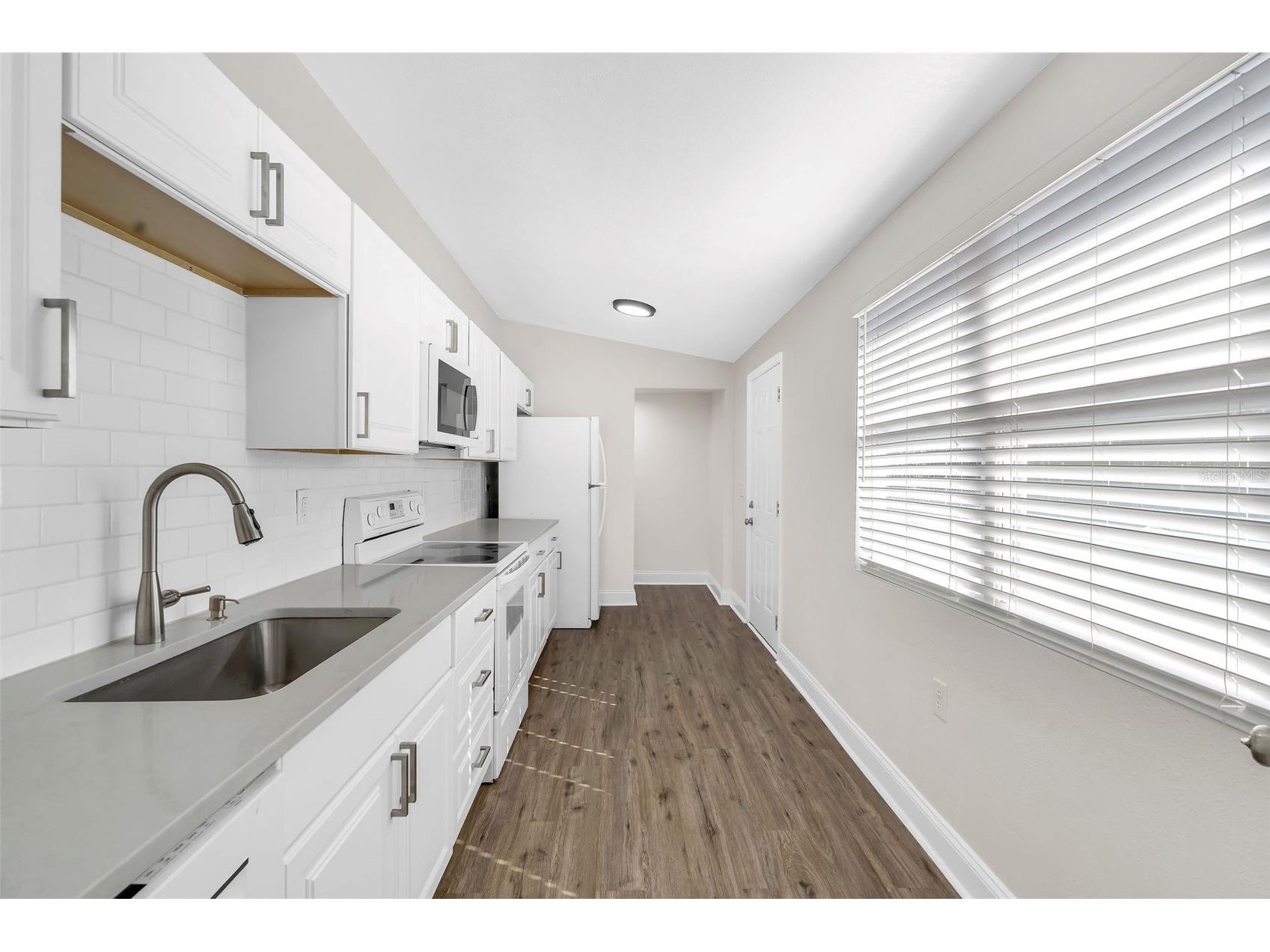 2140 22nd Avenue N Saint Petersburg FL 33713 TB8464769 image32