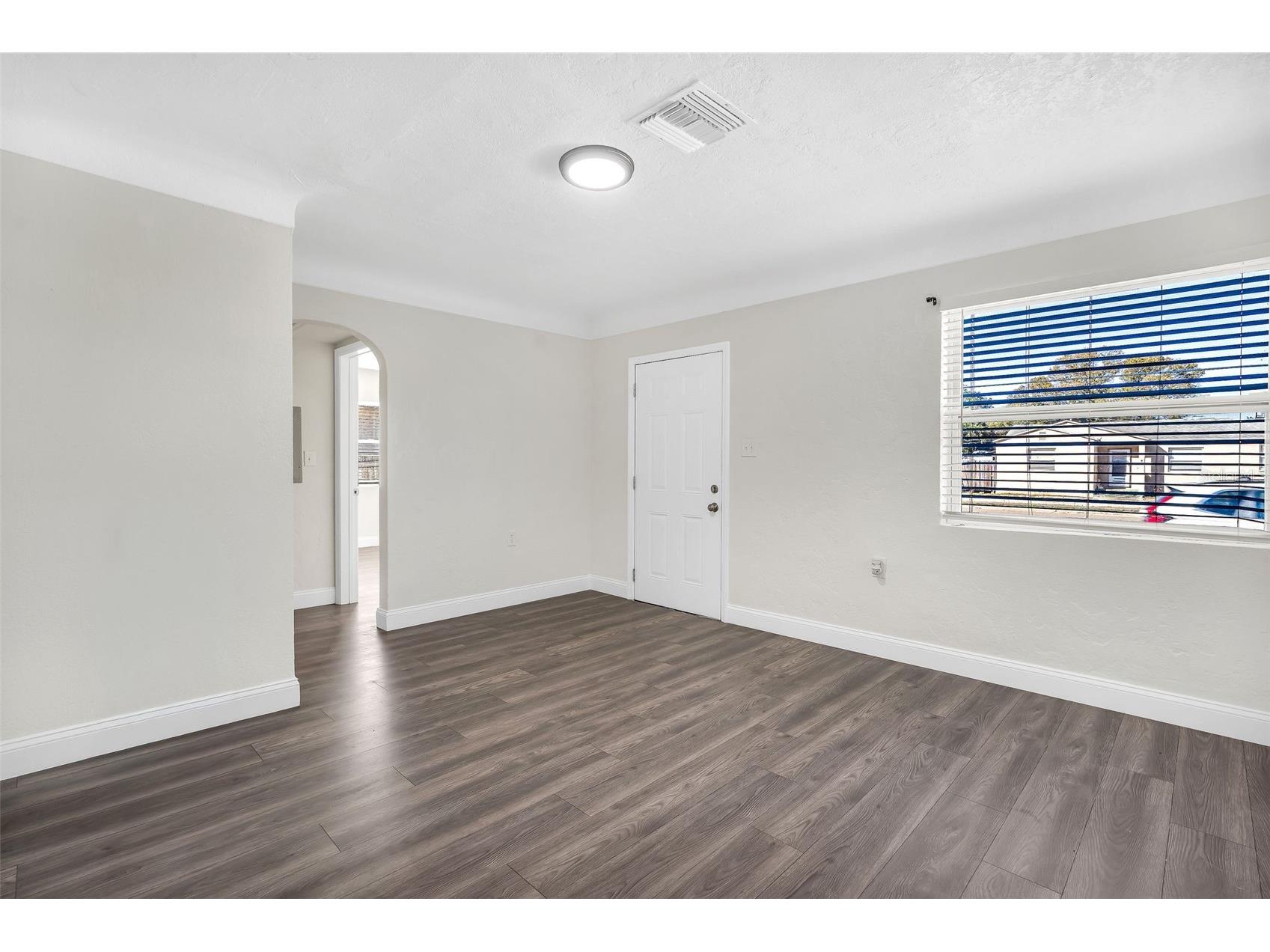 2140 22nd Avenue N Saint Petersburg FL 33713 TB8464769 image9