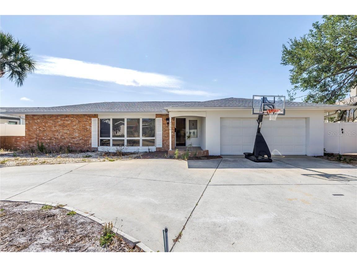2140 Dolphin Boulevard S Saint Petersburg FL 33707 TB8379417 image1