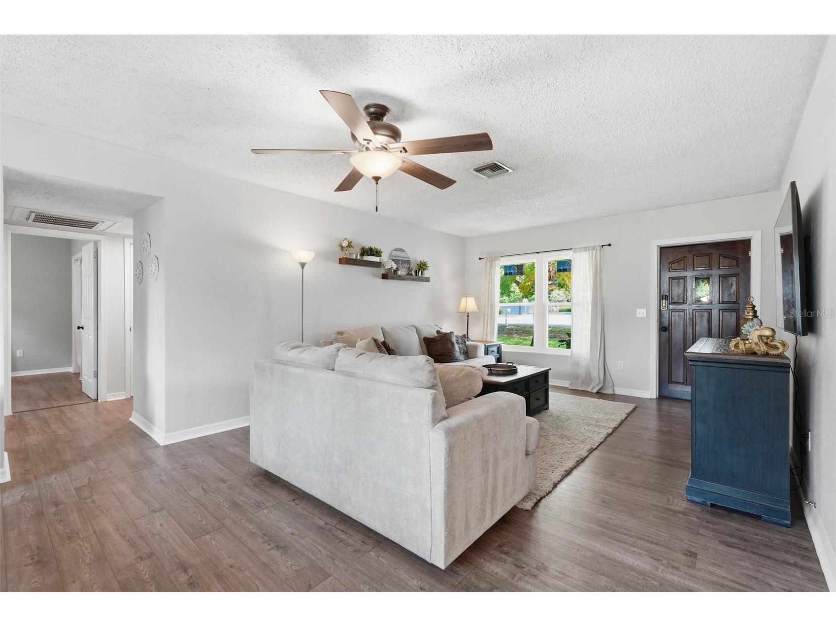 2140 NE Coachman Road Clearwater FL 33765 TB8513738 image4