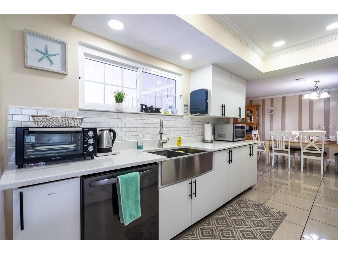 2140 Pinehurst Street Sarasota FL 34231 A4538270 image11