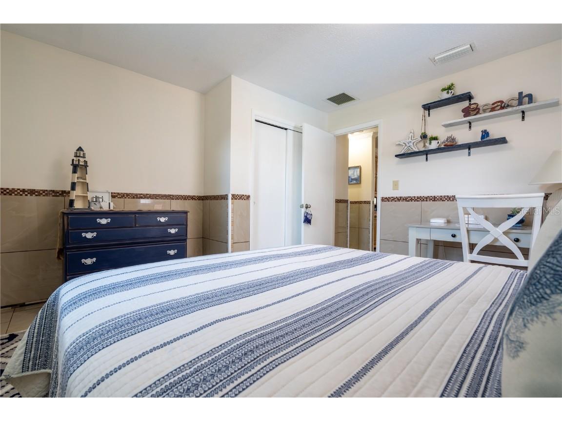 2140 Pinehurst Street Sarasota FL 34231 A4538270 image16