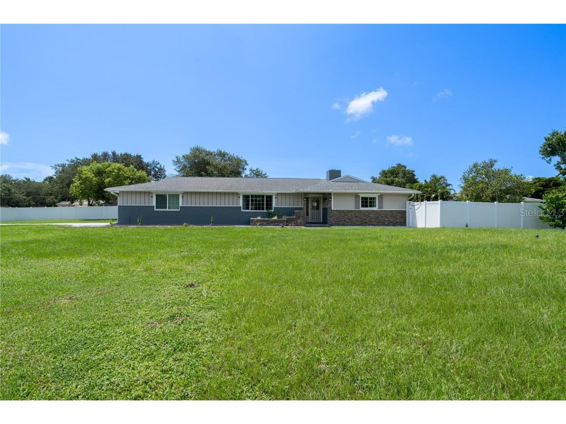 2140 Pinehurst Street Sarasota FL 34231 A4538270 image2