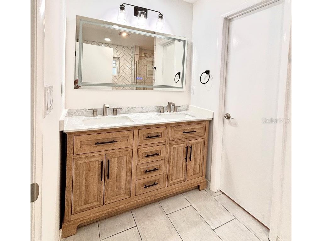 2140 Pinehurst Street Sarasota FL 34231 A4538270 image36