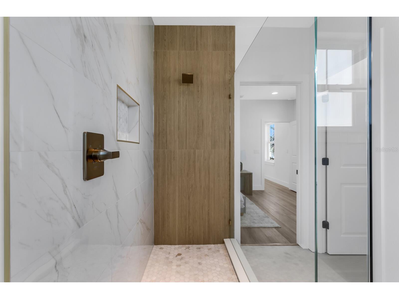 2140 W Chestnut Street Tampa FL 33607 TB8474505 image22