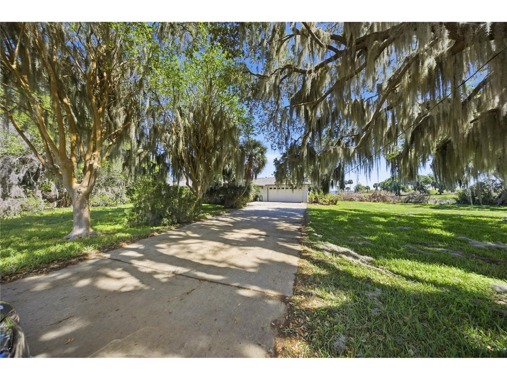 21407 NW 39th Court Micanopy FL 32667 - Orange Lake OM721615 image2