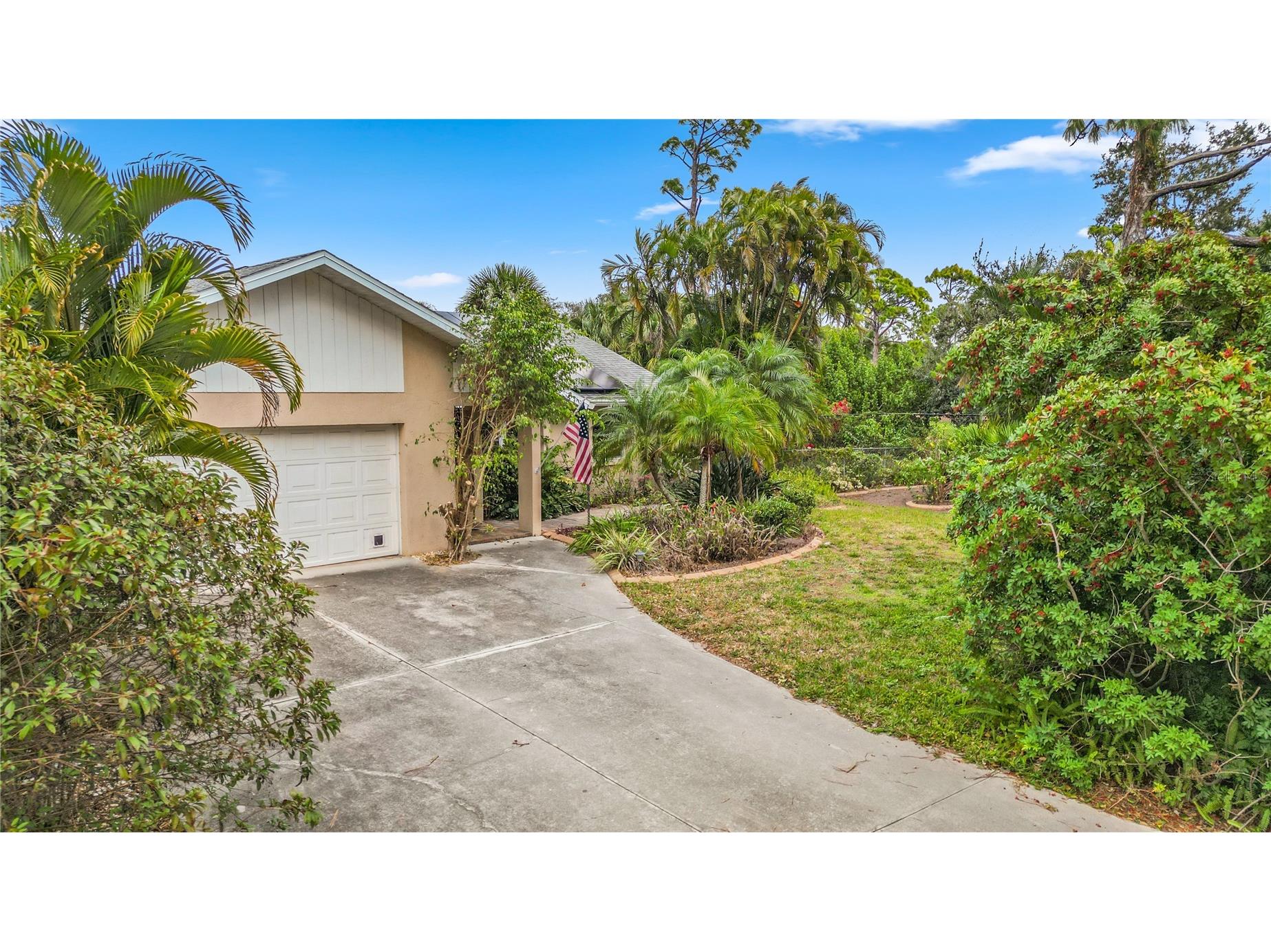 2141 Cordes Street Osprey FL 34229 A4685465 image1