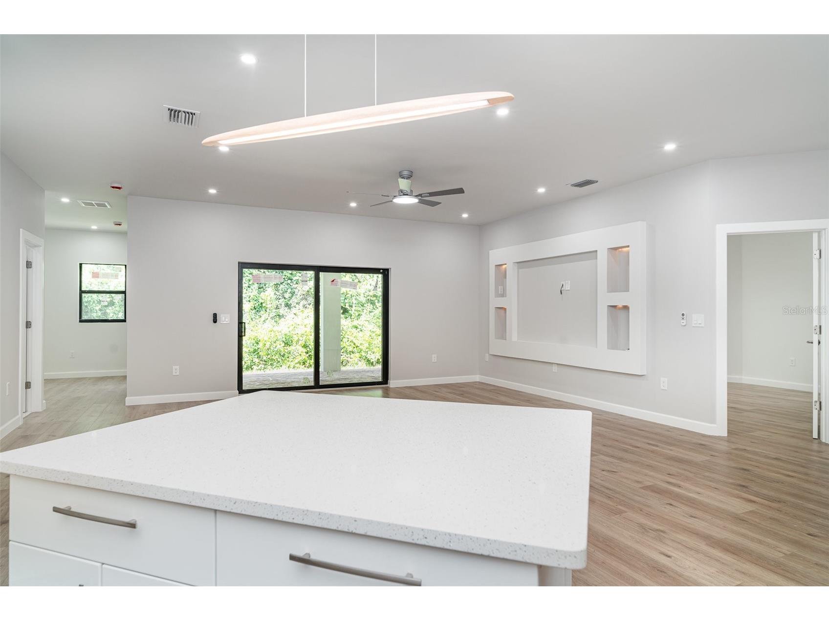 2141 Cork Oak Street Sarasota FL 34232 A4680749 image15