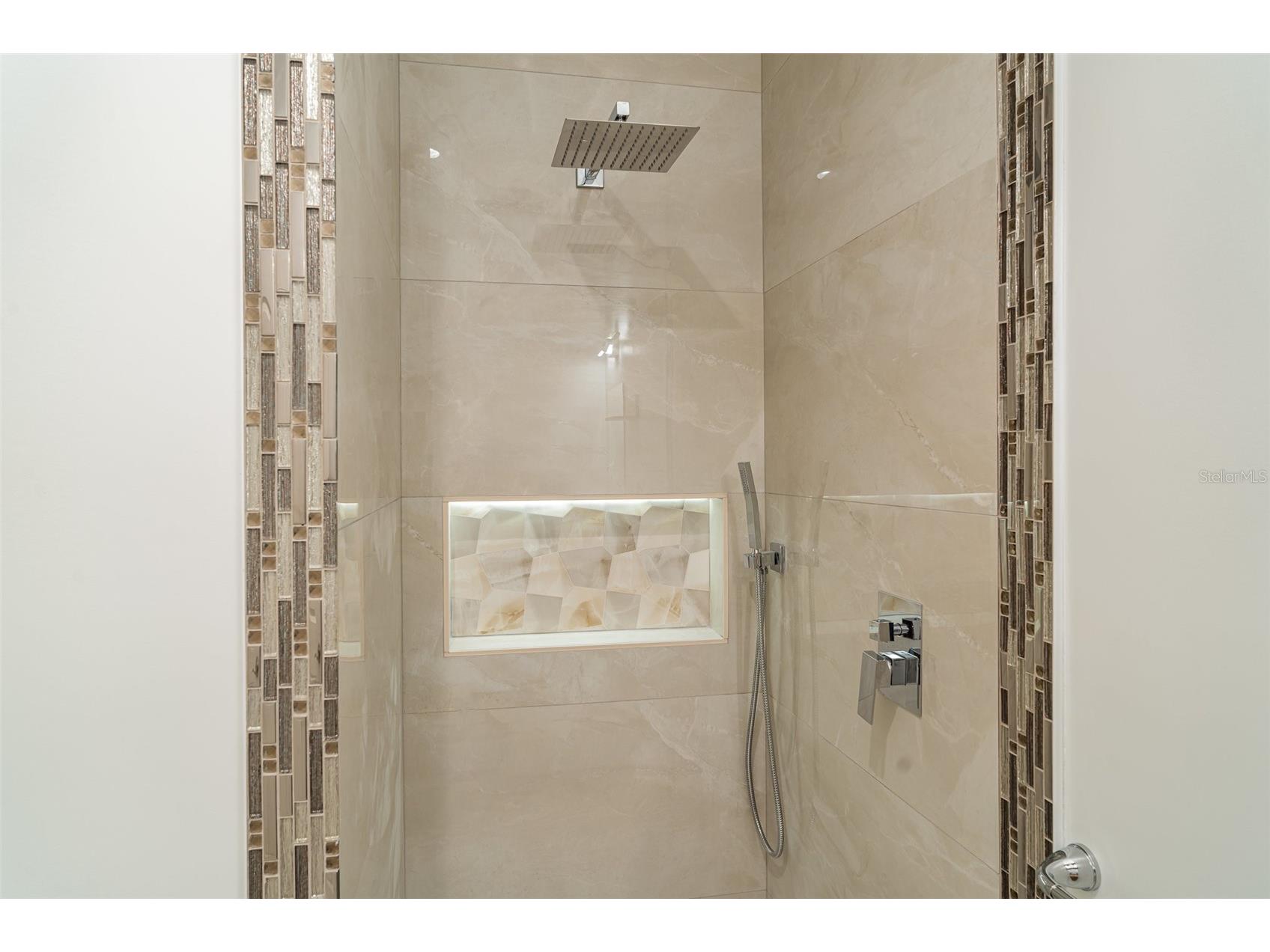 2141 Cork Oak Street Sarasota FL 34232 A4680749 image23