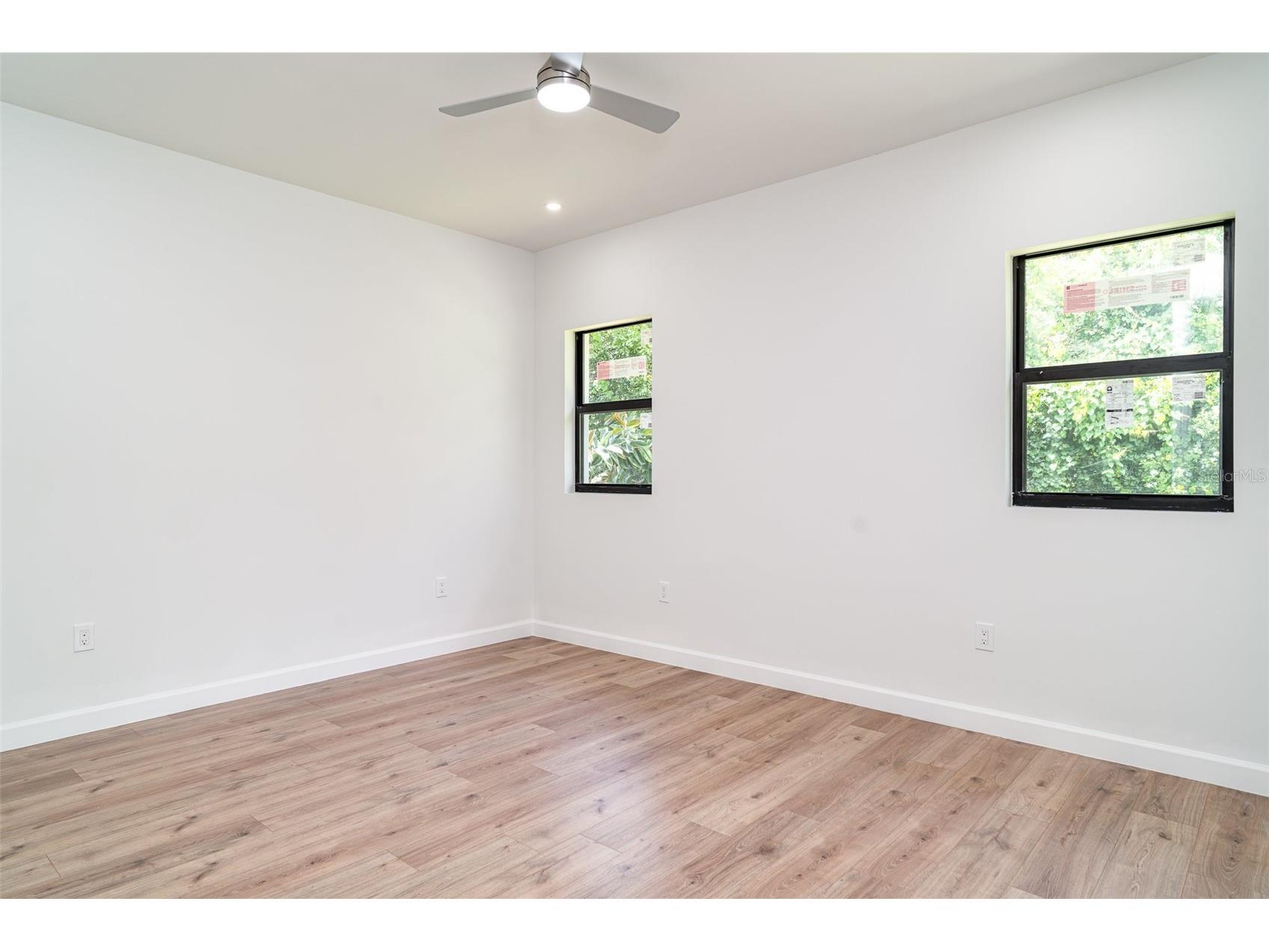 2141 Cork Oak Street Sarasota FL 34232 A4680749 image25