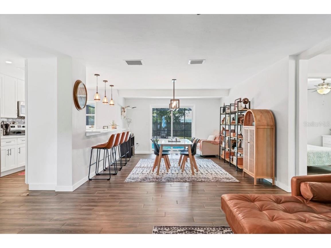 2141 Hyde Park Street Sarasota FL 34239 A4655596 image14