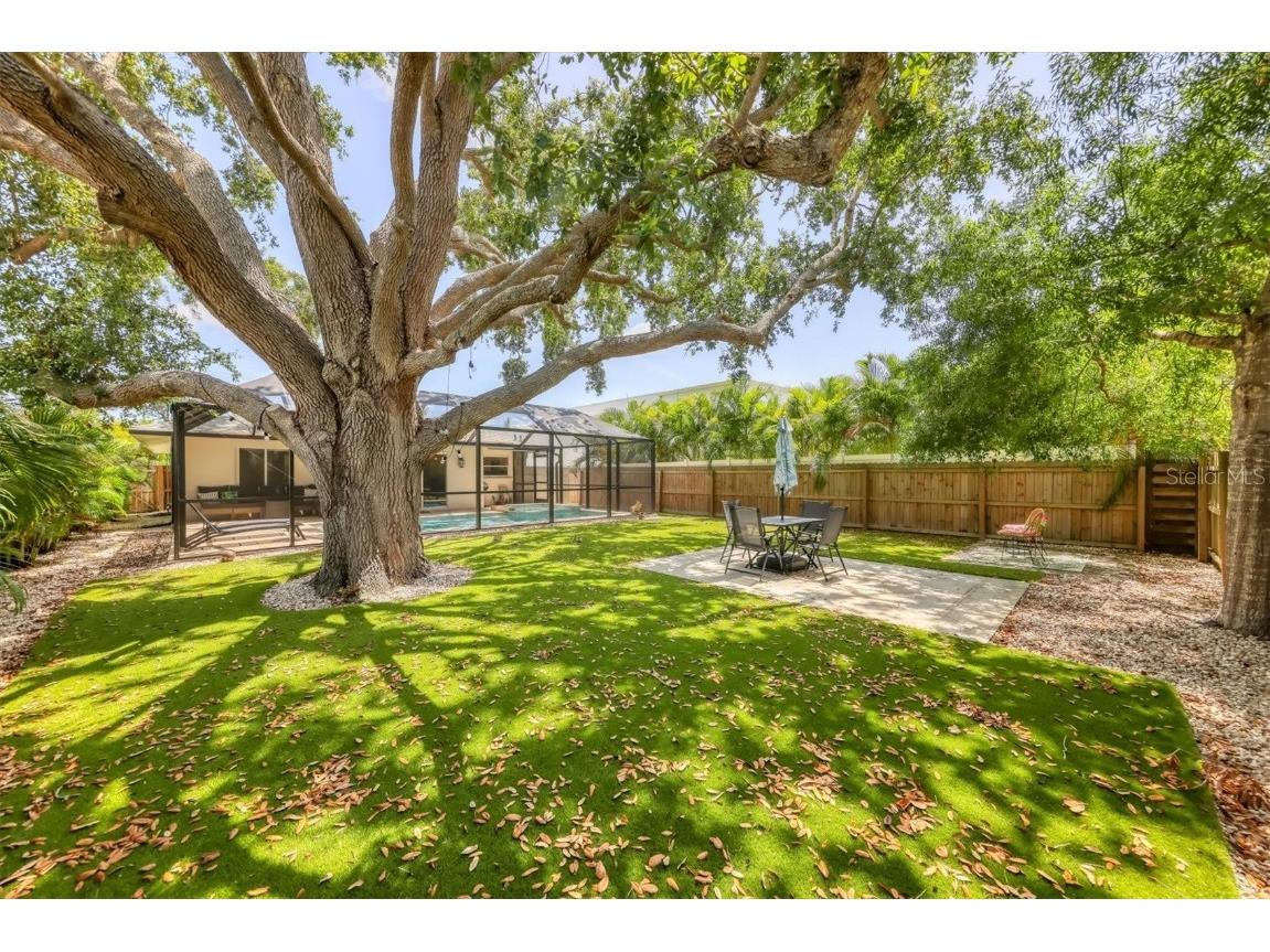 2141 Hyde Park Street Sarasota FL 34239 A4655596 image33