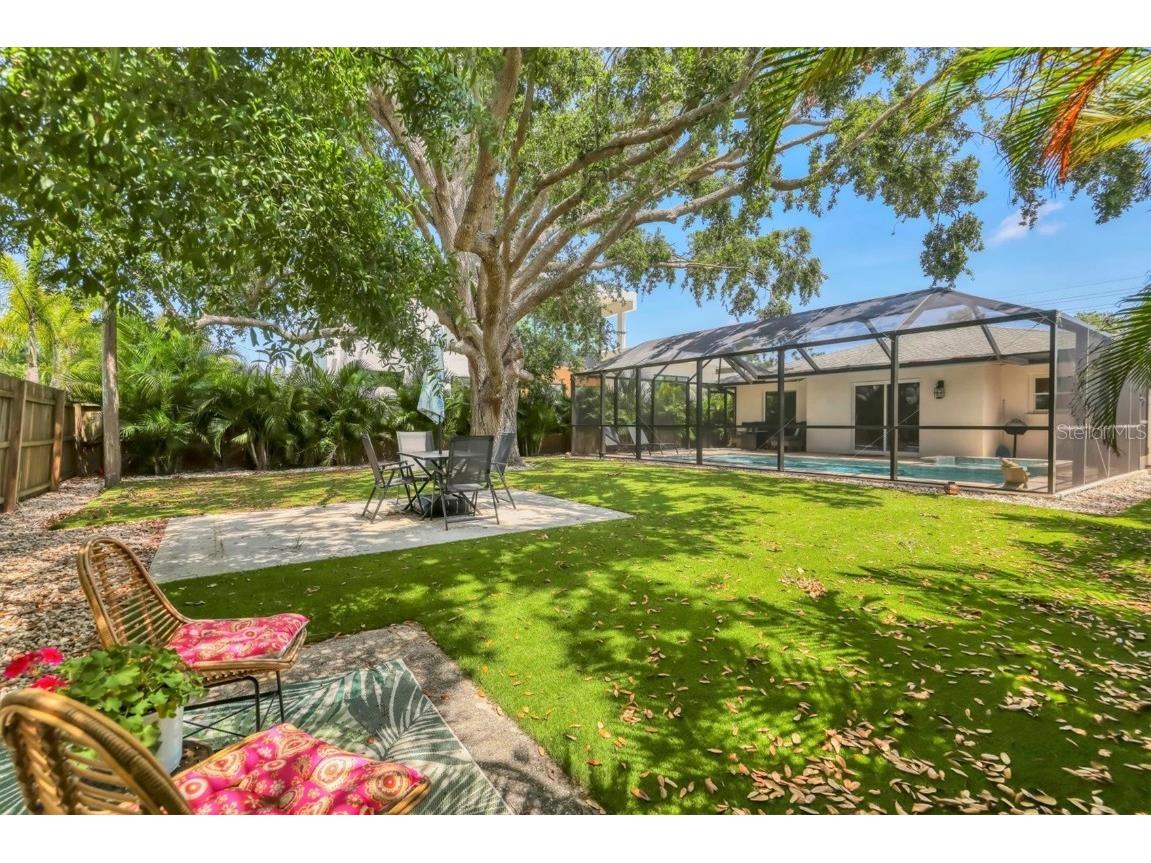 2141 Hyde Park Street Sarasota FL 34239 A4655596 image34