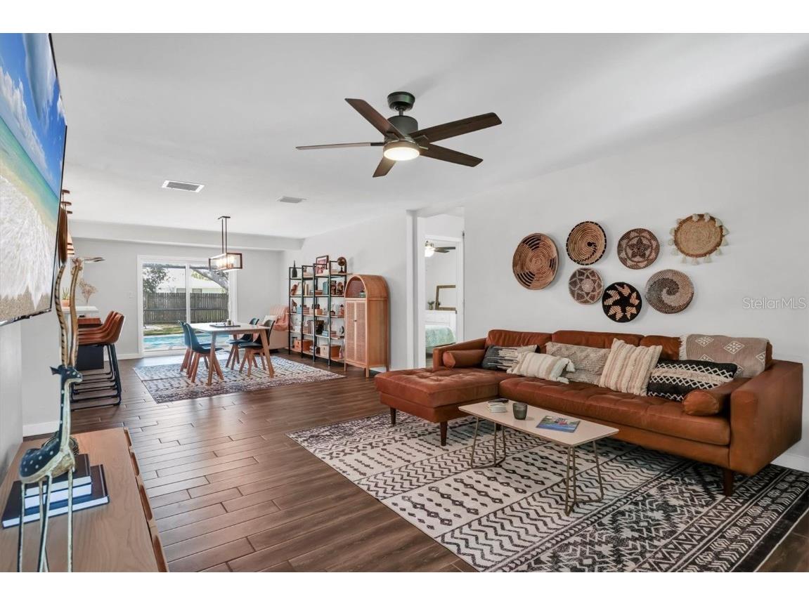 2141 Hyde Park Street Sarasota FL 34239 A4655596 image8