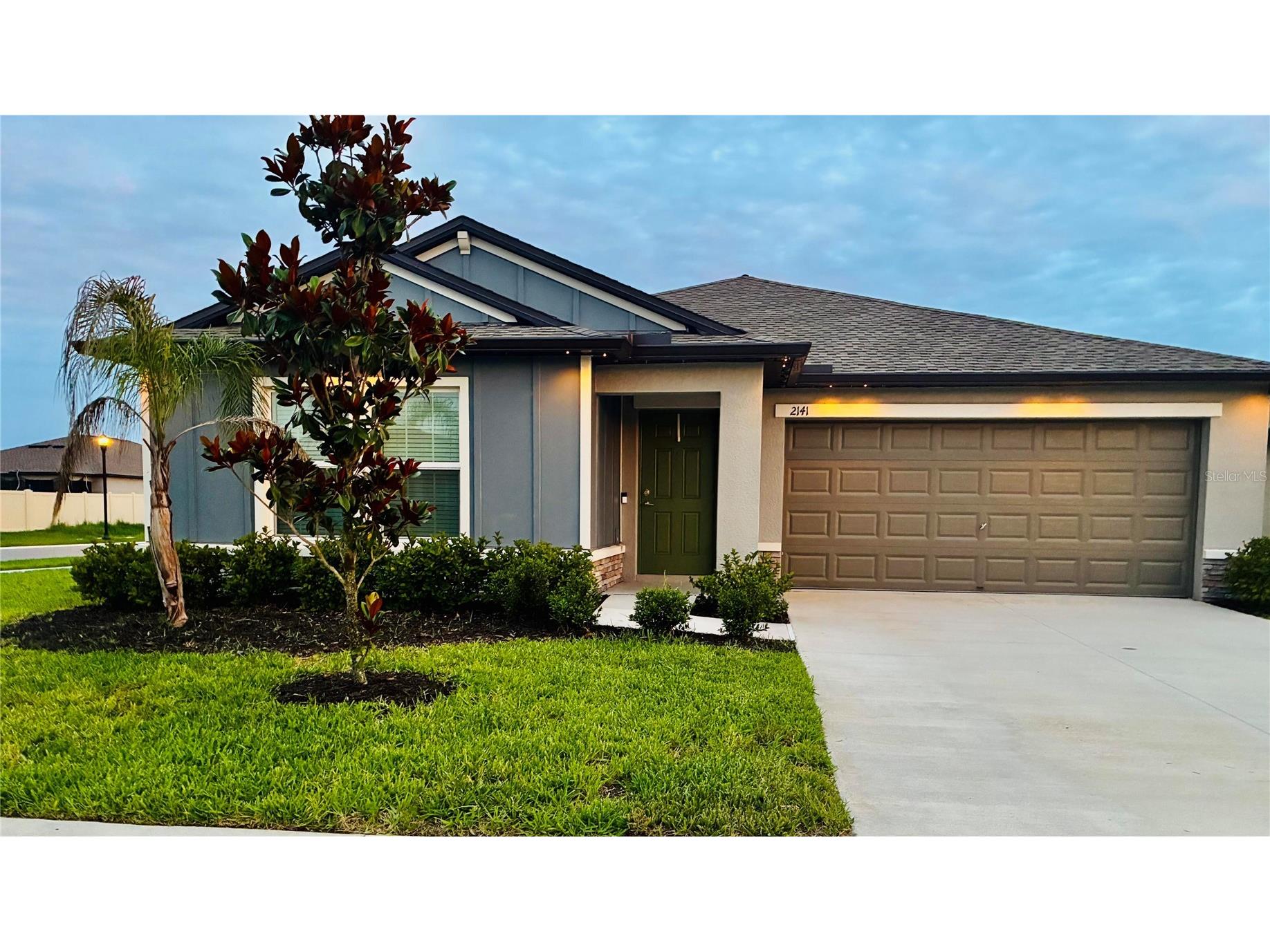 2141 Lanier Road Zephyrhills FL 33541 O6413718 image1