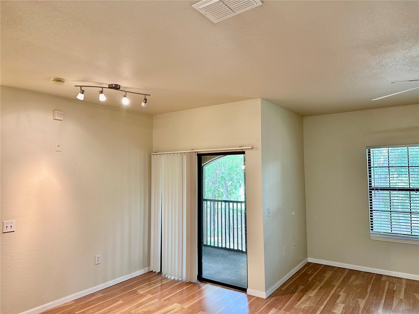 2141 Portofino Place #2827 Palm Harbor FL 34683 W7886032 image8