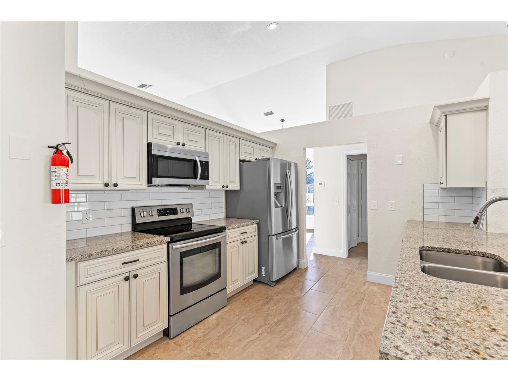 2141 SW Bayshore Boulevard Port Saint Lucie FL 34984 K4903428 image13