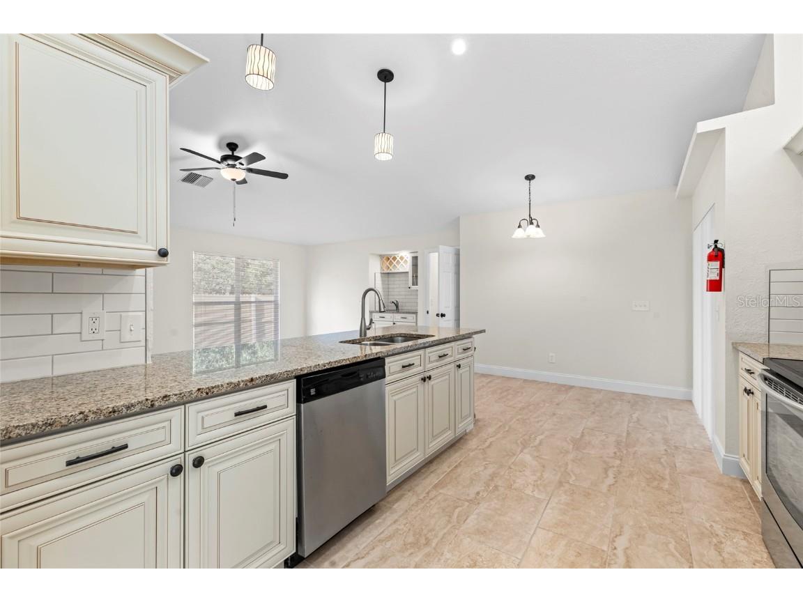 2141 SW Bayshore Boulevard Port Saint Lucie FL 34984 OK225715 image19