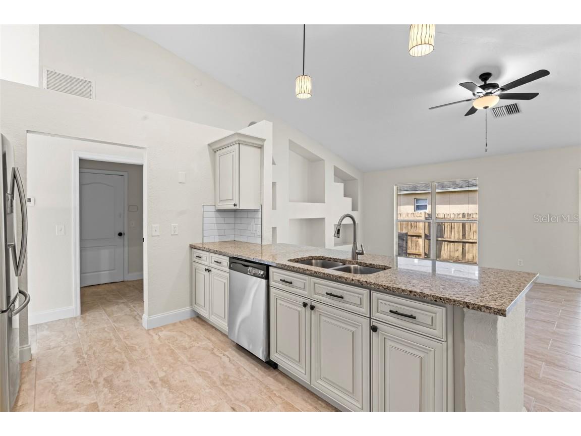 2141 SW Bayshore Boulevard Port Saint Lucie FL 34984 OK225715 image21