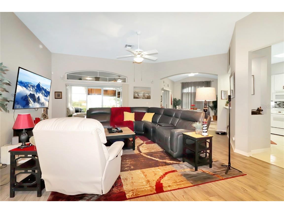 21410 Royal St Georges Lane Leesburg FL 34748 - LAKE MONARCH G5093533 image1