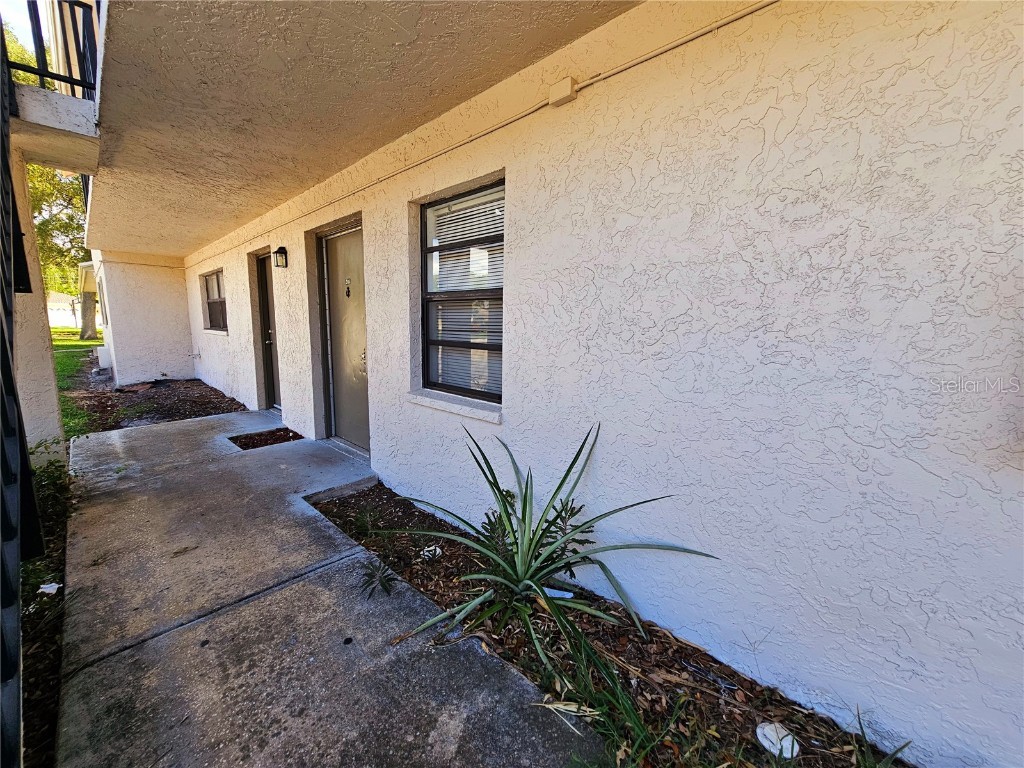 2142 Bradford Street #304 Clearwater FL 33760 U8212624 image1
