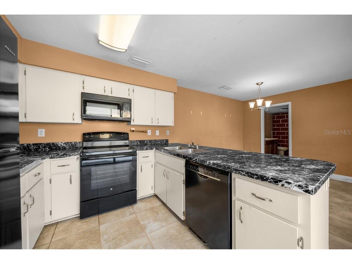 2142 NE 45th Avenue #2 Ocala FL 34470 OM726084 image16