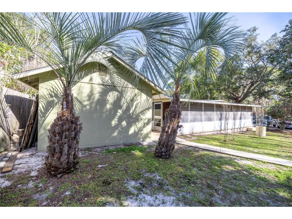 2142 SE 185th Terrace Silver Springs FL 34488 OM694170 image1