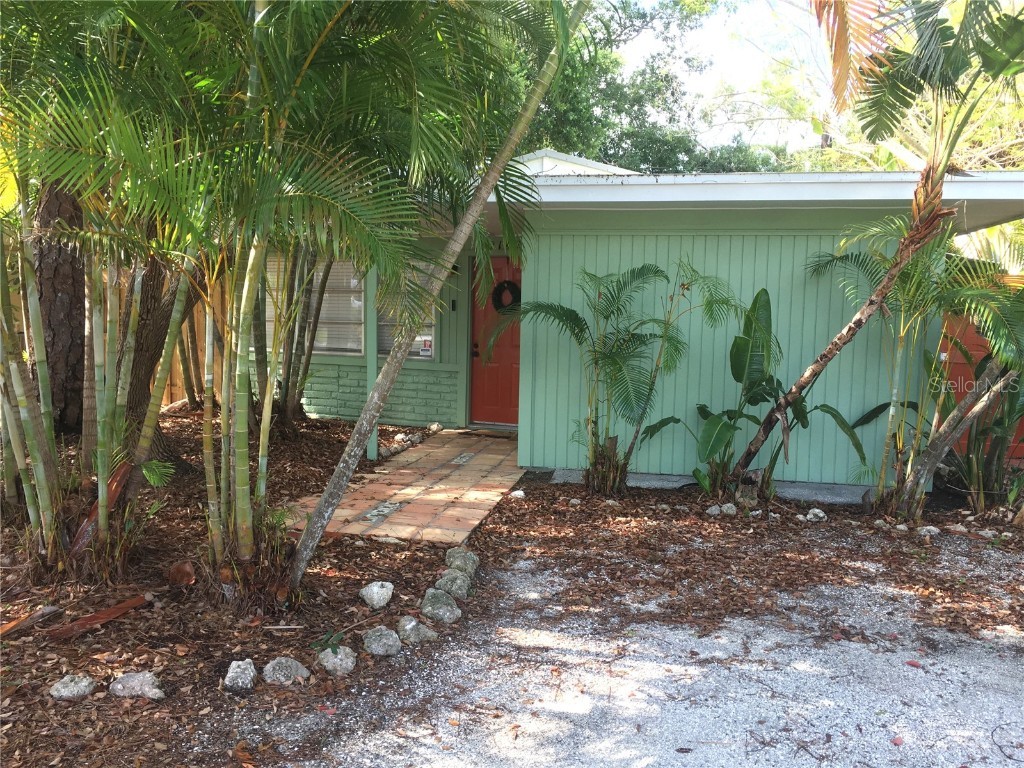 2142 Waldemere Street Sarasota FL 34239 A4569963 image1