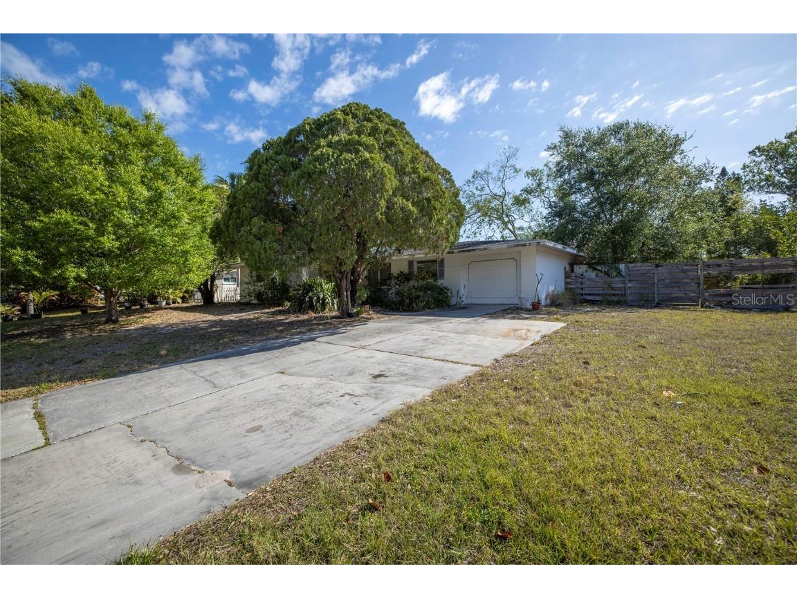 2143 Clematis Place Sarasota FL 34239 A4564334 image1