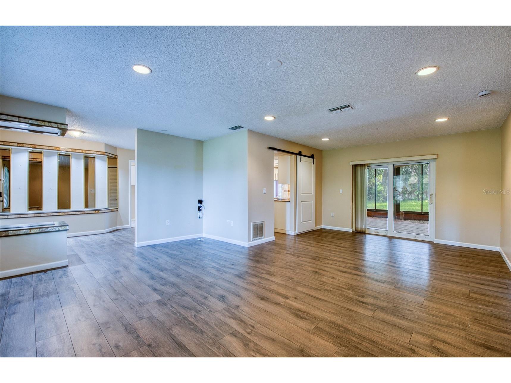 2143 Salisbury Court Palm Harbor FL 34683 W7885678 image43