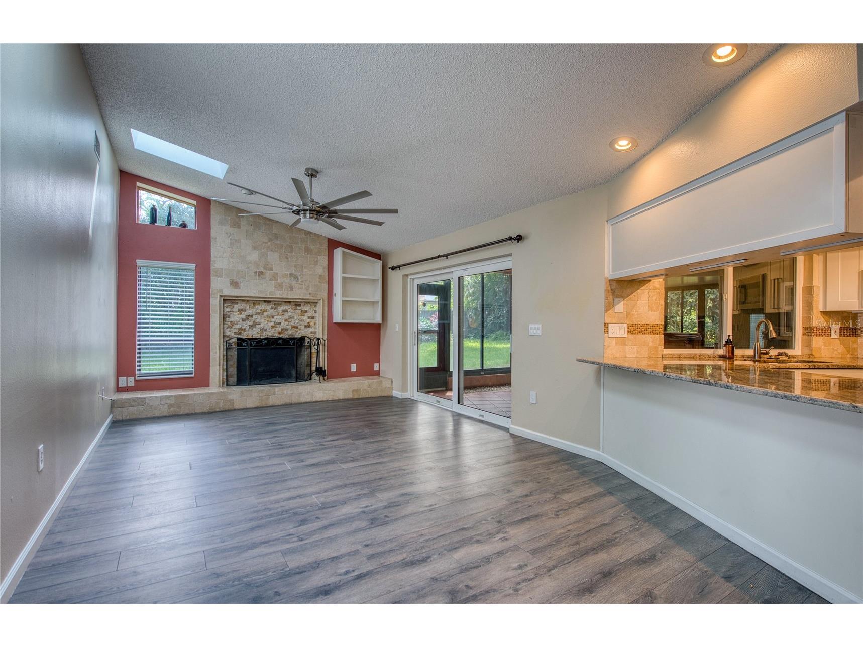 2143 Salisbury Court Palm Harbor FL 34683 W7885678 image8