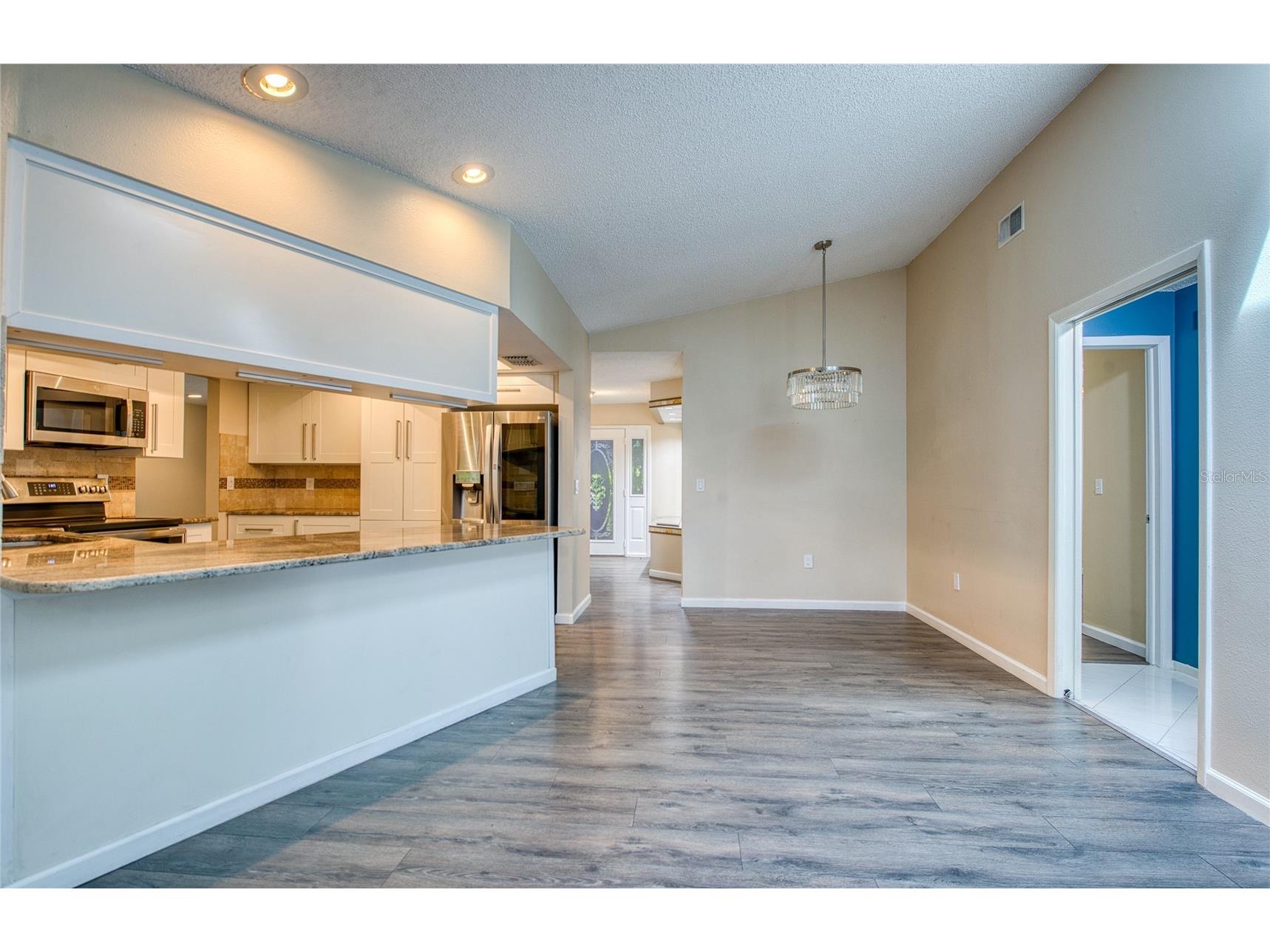 2143 Salisbury Court Palm Harbor FL 34683 W7885678 image9