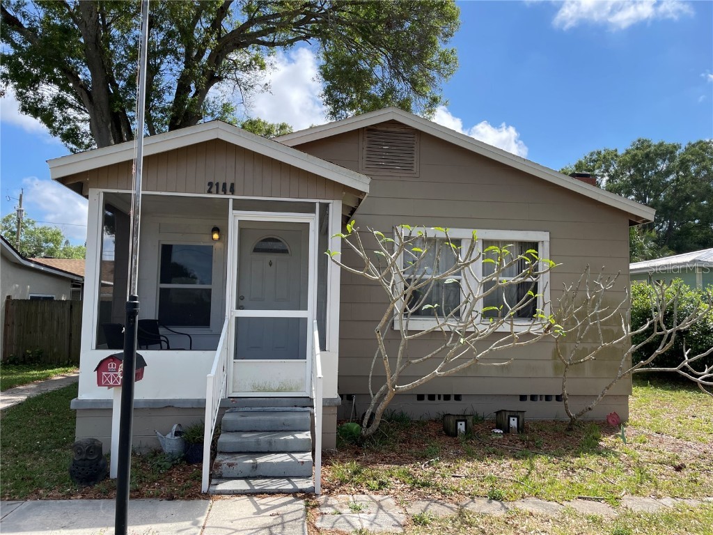 2144 41st Avenue N Saint Petersburg FL 33714 U8195252 image1
