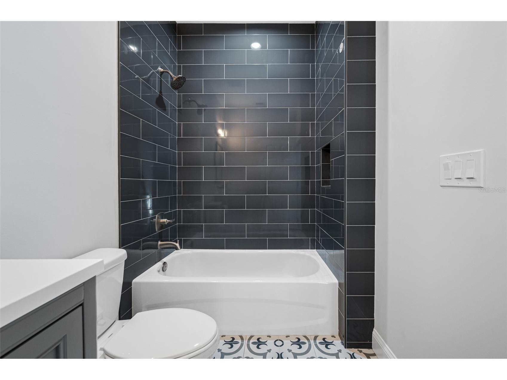2144 43rd Terrace N Saint Petersburg FL 33714 TB8475335 image30