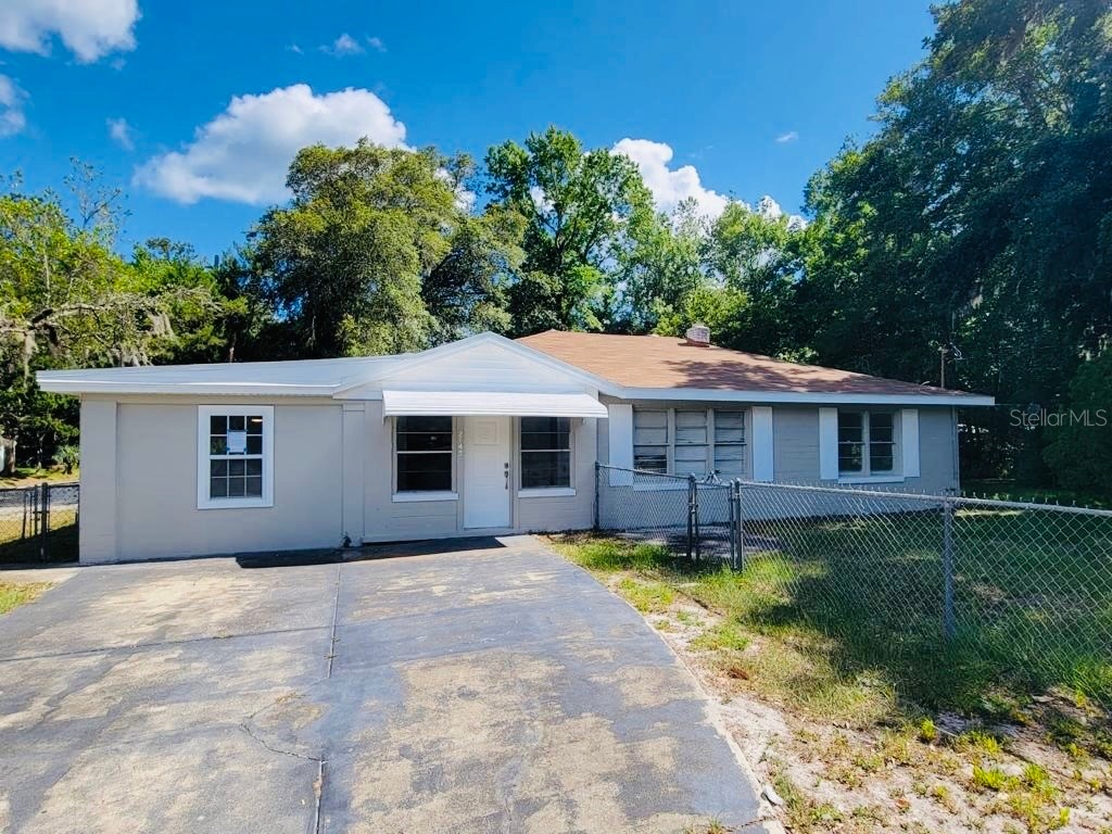 2145 E University Avenue Gainesville FL 32641 T3485595 image1