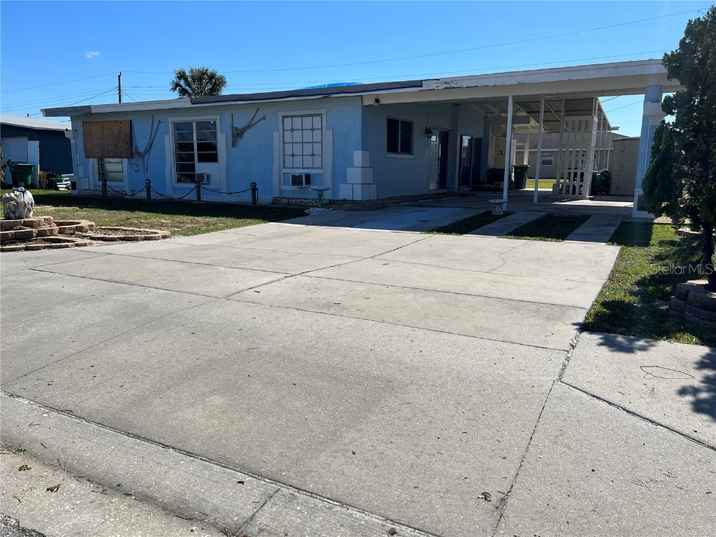 21453 Midway Boulevard Port Charlotte FL 33952 C7468358 image1